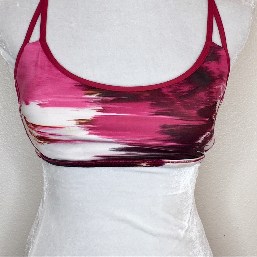 💥LULULEMON “lighten Up" Sports Bra - Size 8 - Picture 6 of 15